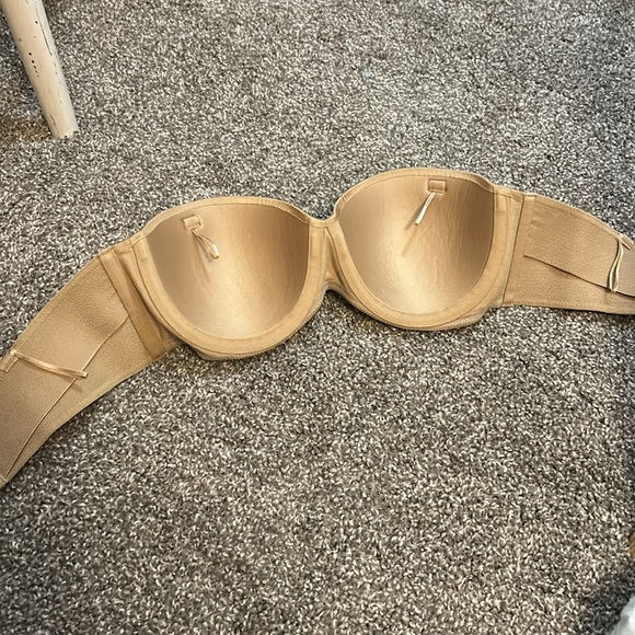 Maidenform 34C Strapless Bra with attachable straps - Picture 11 of 16